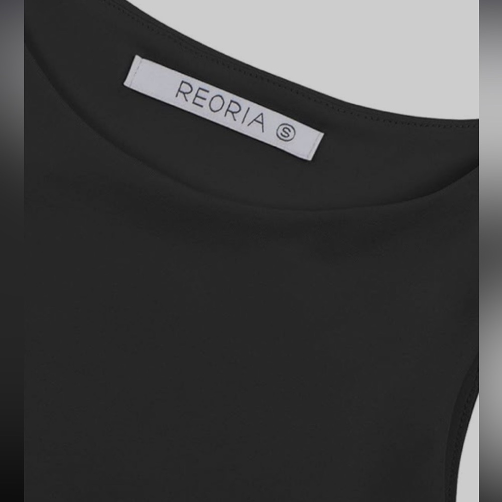 REORIA Women's Sleeveless High Neck
Racerback Cropped Tank Tops, Halter Neck - Picture 5 of 7